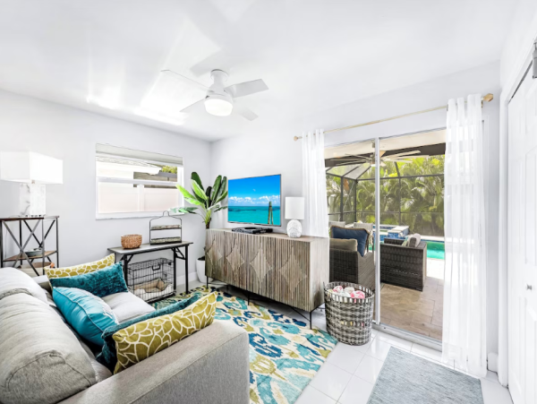 Lovely Naples Pool Home Walk Vanderbilt Beach
